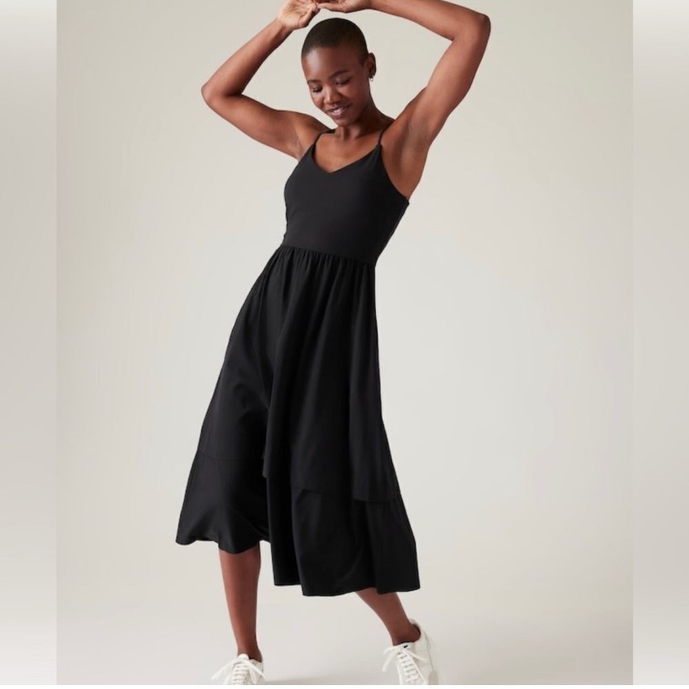 Elegant Black Sleeveless Dress